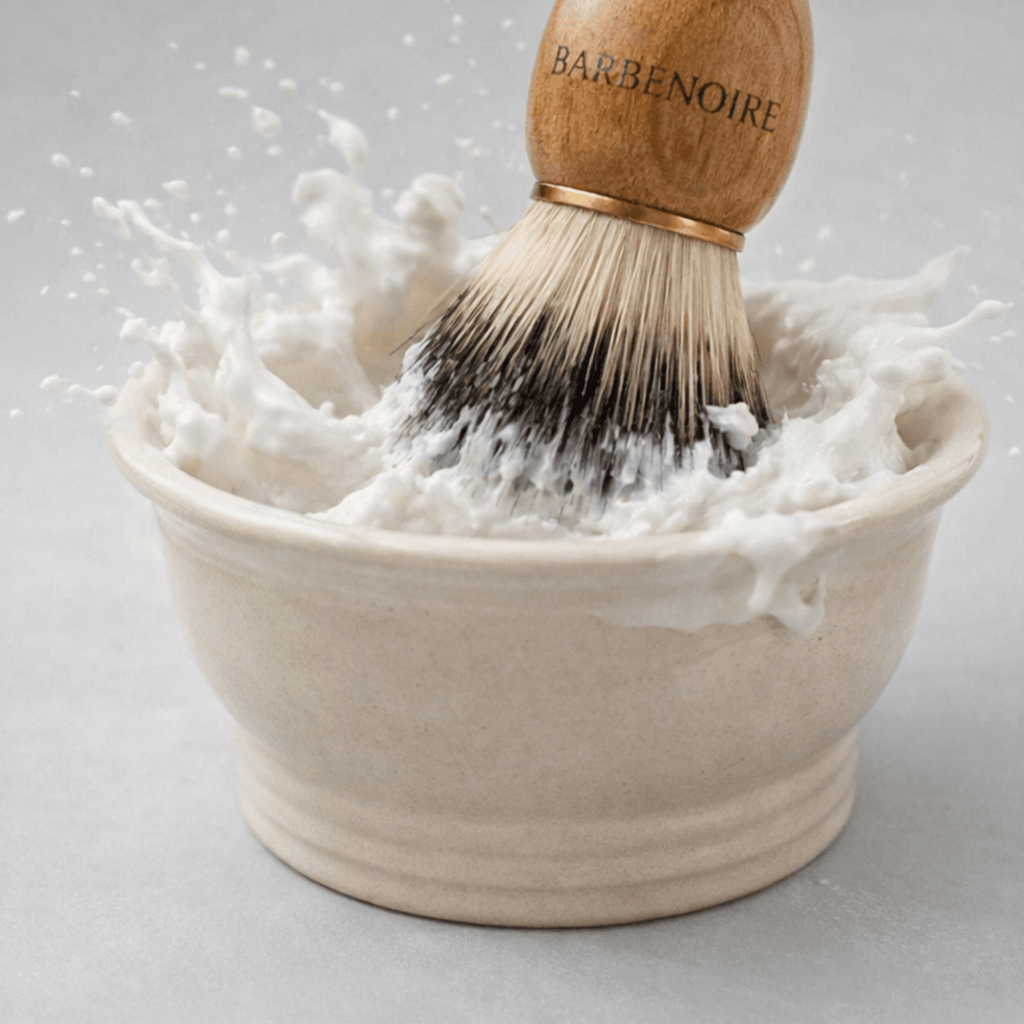 Blaireau Joris Olivier Blanc Haute Montagne Finition Chrome pour homme – rasage de précision sans irritation | Barbenoire